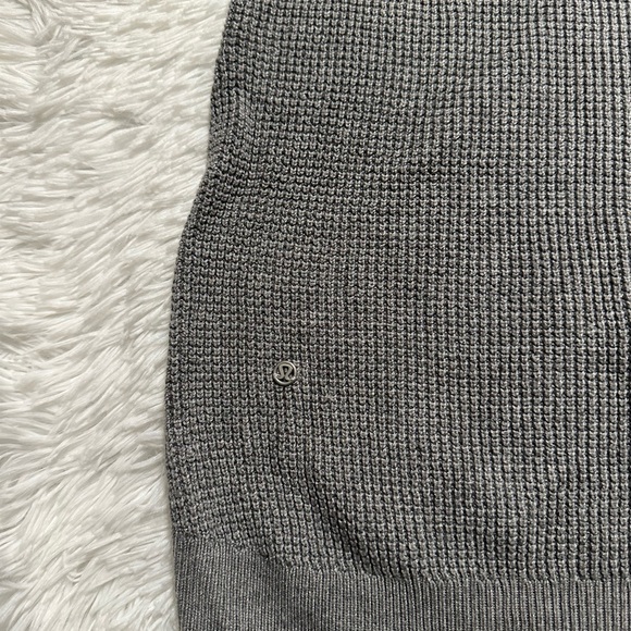 lululemon sweater life v neck sweater size 2/4 - Picture 4 of 8